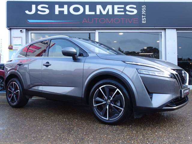 Nissan Qashqai 1.3 DiG-T MH Tekna 5dr Hatchback Petrol GREY