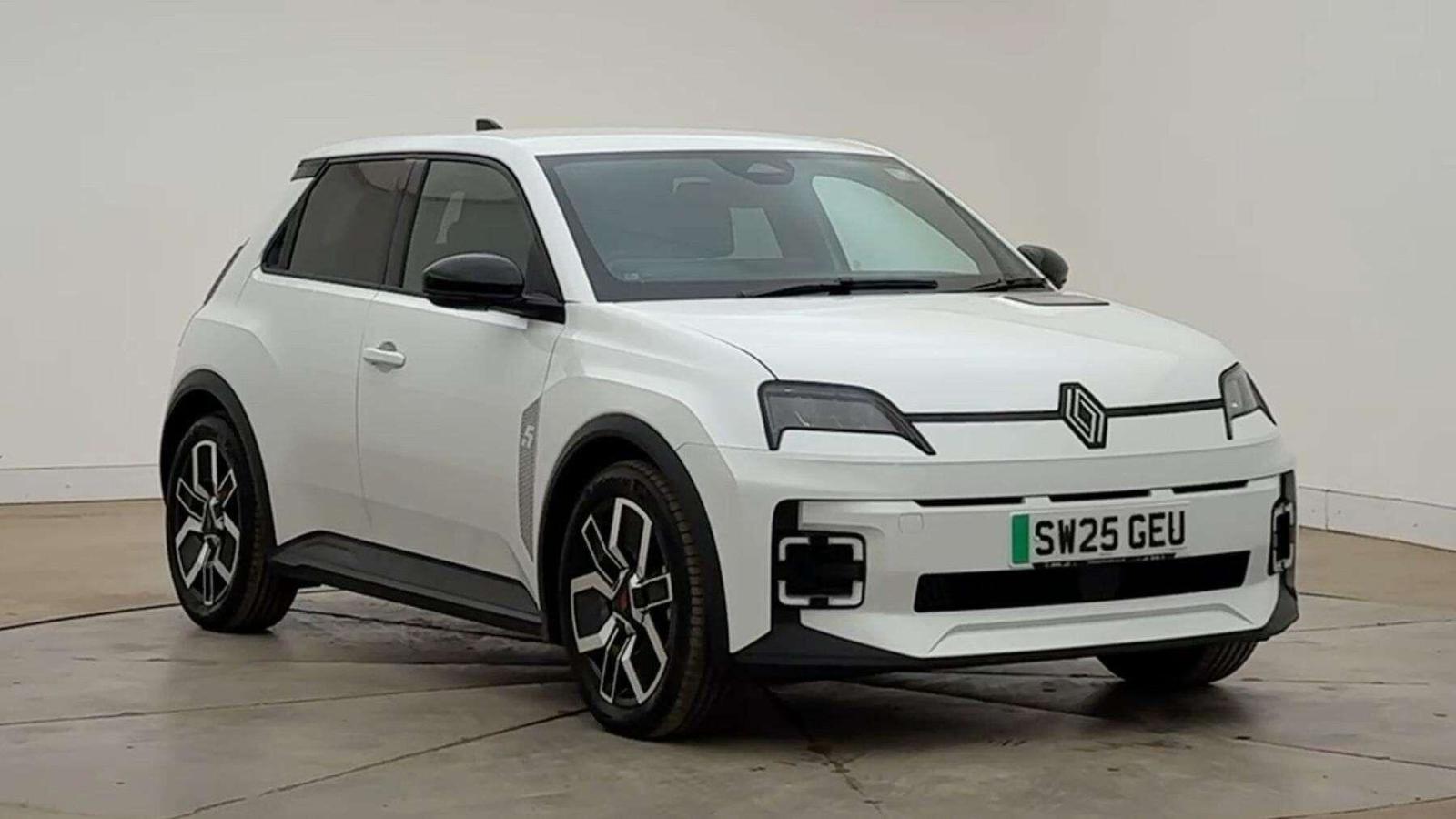 2025 Renault 5 E-Tech electric