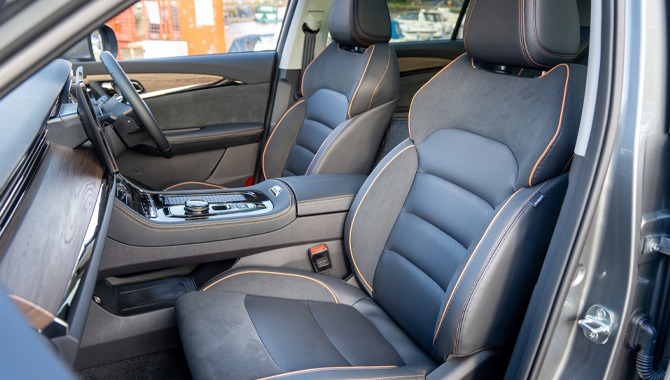 Skywell BE11 - Interior